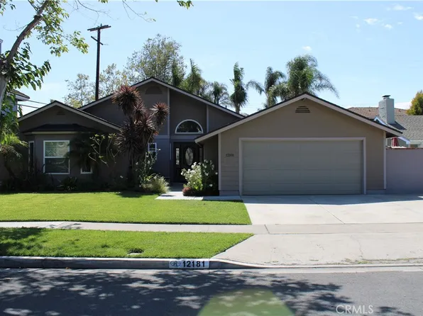 12181 Christy Ln, Los Alamitos, CA 90720