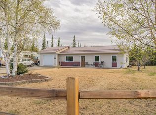 2601 Roseanne Ct, North Pole, AK 99705