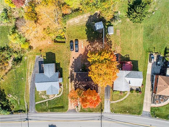 5th image of 111 Broadlawn Dr