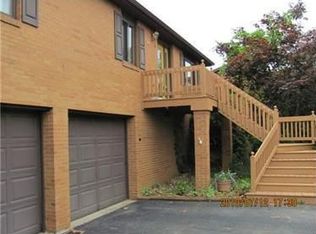 23 Rushmore Dr, Pittsburgh, PA 15235