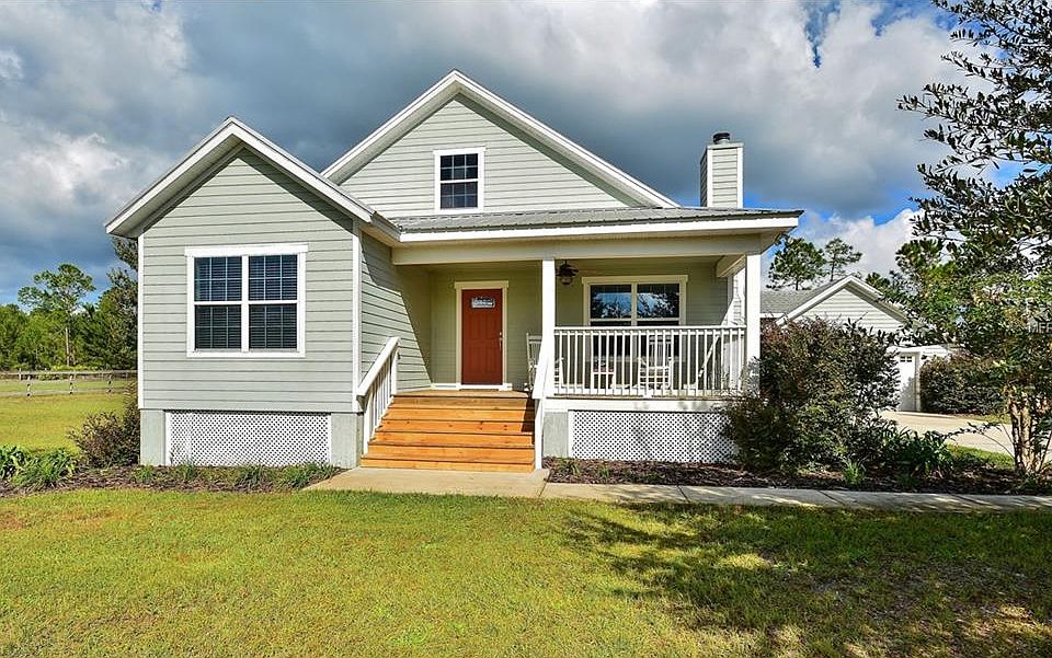 1st image of 32853 Chippewa Ave