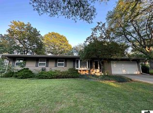 6201 Sunrise Rd, Lincoln, NE 68510