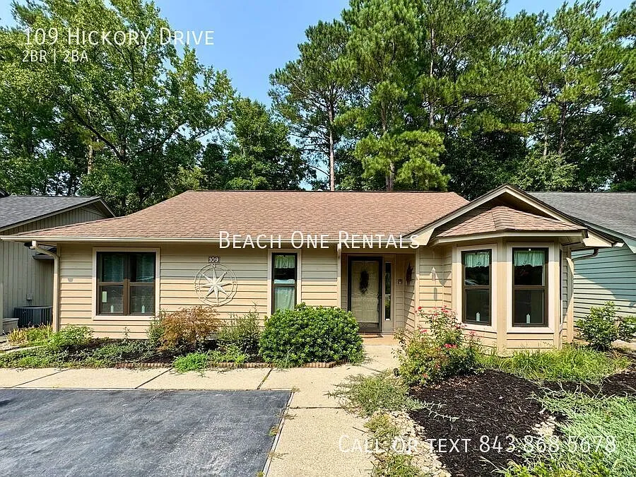 109 Hickory Dr