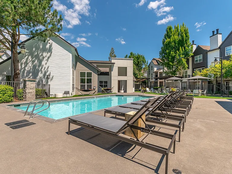 Pallas Townhomes and Apartments — Photo 8
