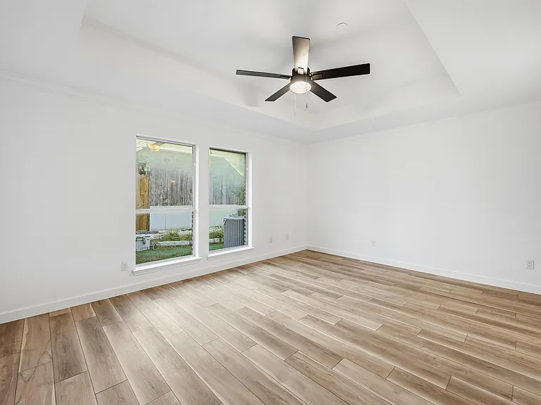 2216 Paige Ct — Photo 23