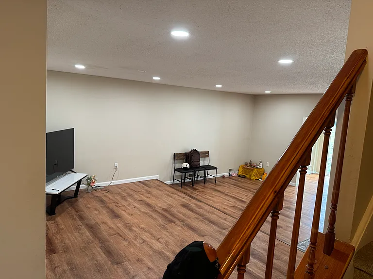 6 Townsend Ct — Photo 5
