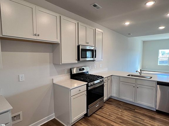 3rd image of 1504 Yellowwood Ct