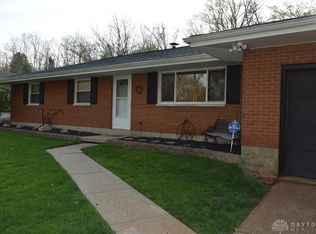 7098 Dog Leg Rd, Dayton, OH 45414