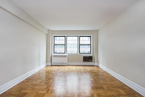 Sold by Modlin Group | media 8