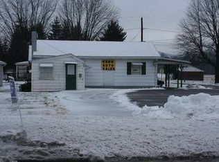 211 Pennsylvania Ave, Mill Hall, PA 17751