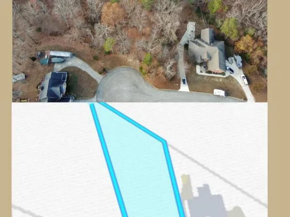 6105 Flag Point Dr, Ooltewah, TN 37363