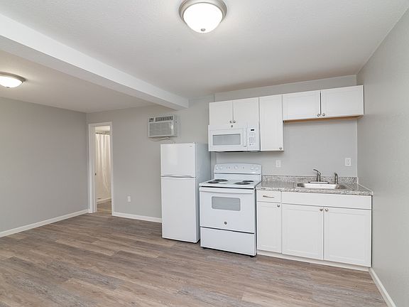 4th image of 1518 E McCarty St #3