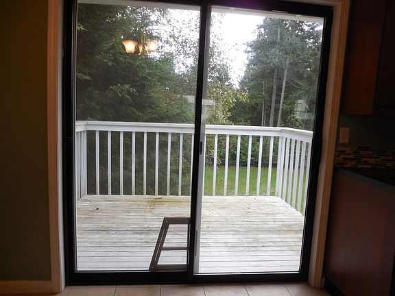 4th image of 4824 Lupine Ln NW