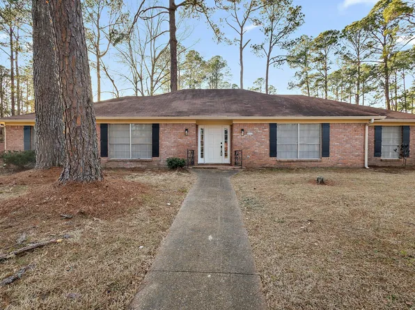 816 Winthrop Cir, Jackson, MS 39206