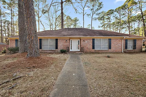 816 Winthrop Cir Photo 1