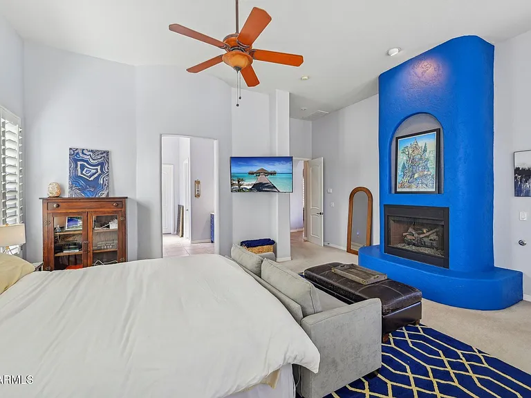 351 N Cloverfield Cir — Photo 26