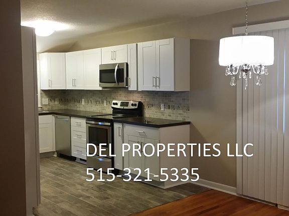 Newly Updated Kitchen and Dining Area