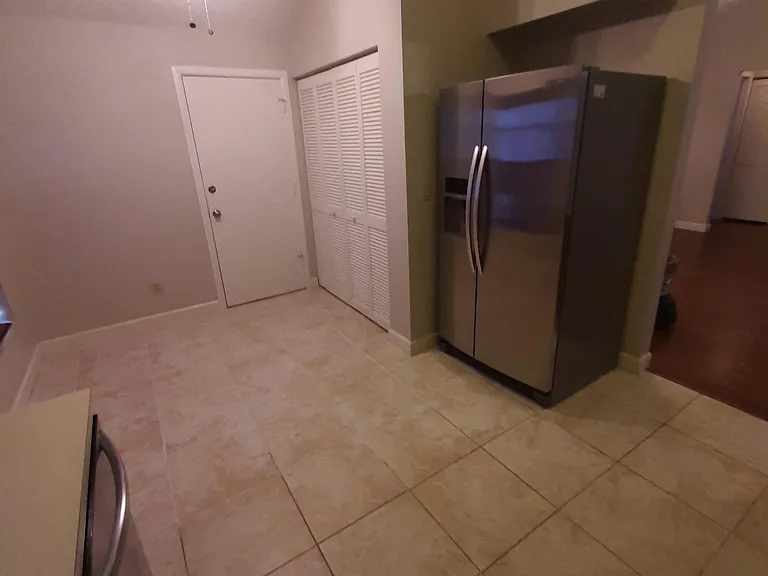 1811 Tarah Trace Dr — Photo 12