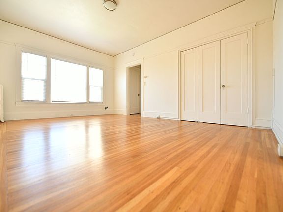 5th image of 2425 Fulton St APT 6