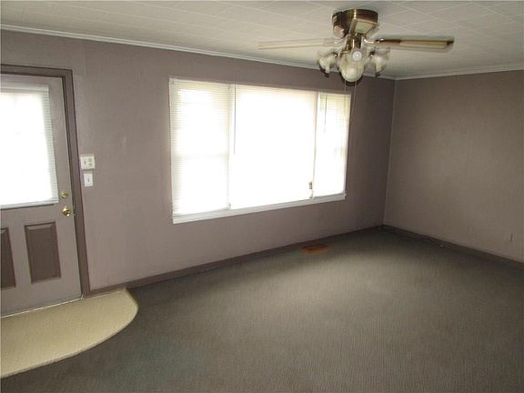 3rd image of 707 Braden Ave