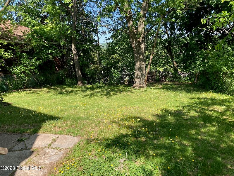 2nd image of 11 Lincoln Avenue