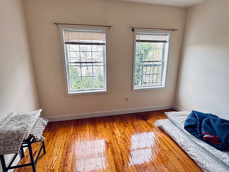 226 Linden Ave #3L — Photo 6