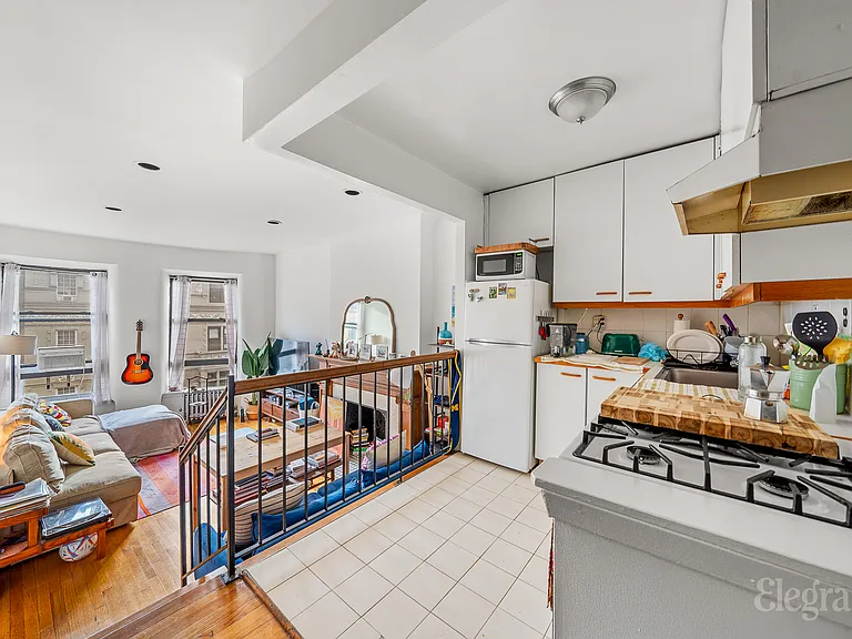 43 W 85th St #3A — Photo 1