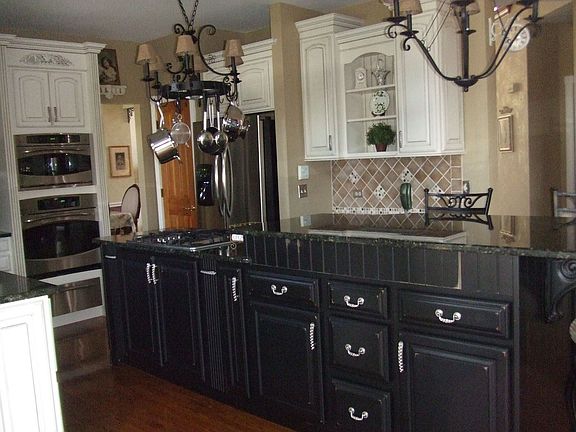 New ss appliances Kitchen is 22x17