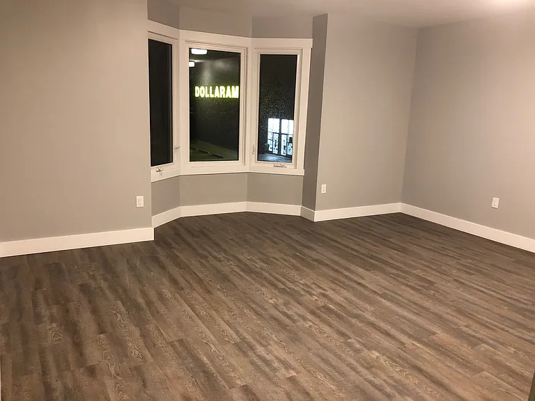 1143 Main St E #1 — Photo 8
