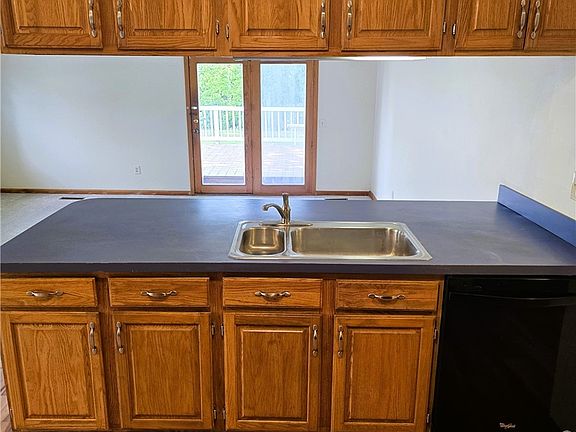 5th image of 13968 Sprague Rd