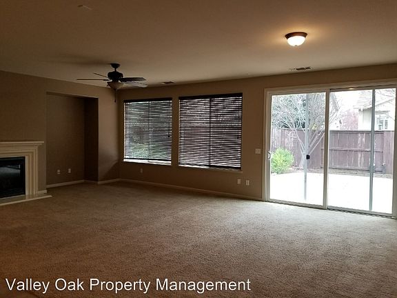 3rd image of 363 Cabernet Dr
