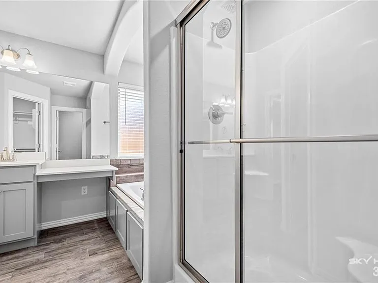 64 N Benchmark Ln — Photo 10