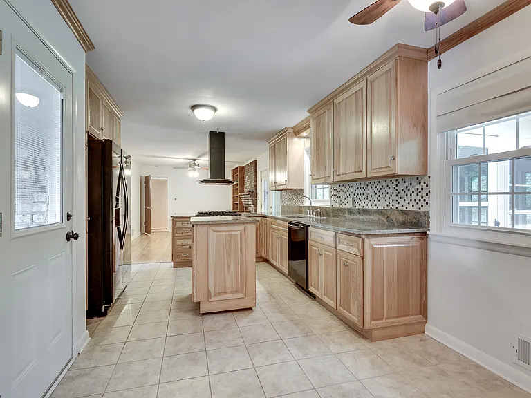 3082 Greenbrook Way NE — Photo 2