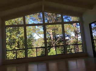 102 Graceland Dr, San Rafael, CA 94901