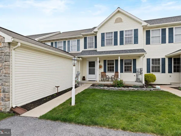 574 Wood Duck Dr, Manheim, PA 17545
