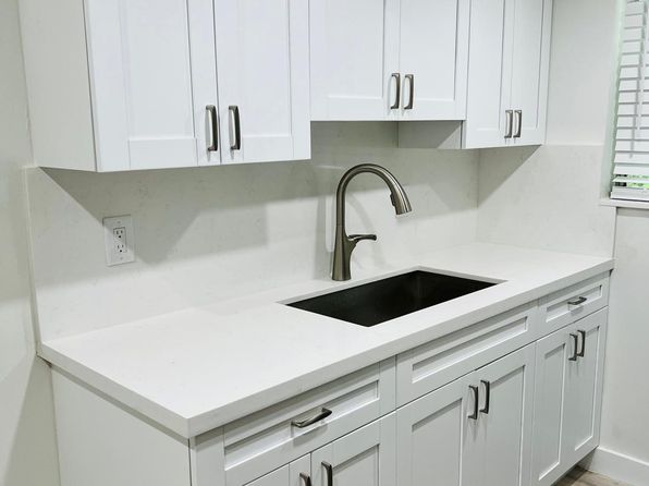 1008 18th Ave N APT 1