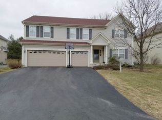 8054 Orchard Cmns W, Long Grove, IL 60047