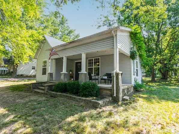 414 N Mcqueary Avenue, Ash Grove, MO 65604