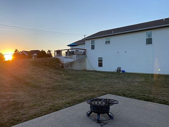 3rd image of 108 Silver Hawk Ln