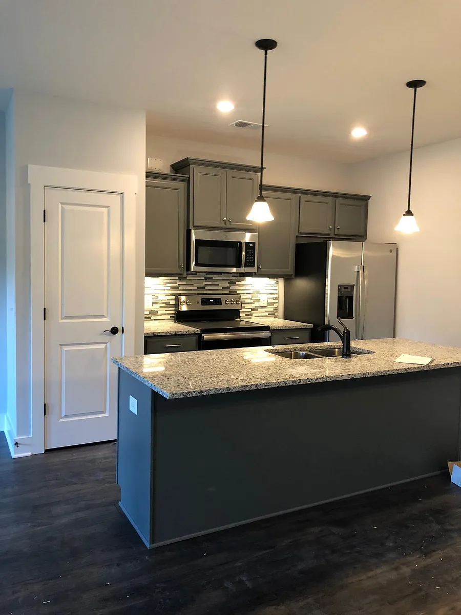 Building Photo - 530 Black Tea Way