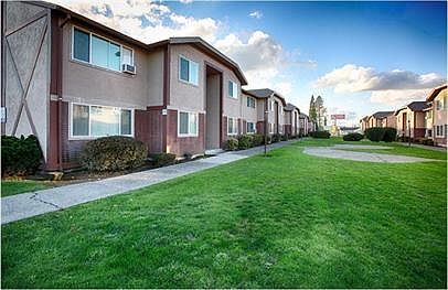 2nd image of 16290 SW Shaw St #2B-1Ba-900Sqft