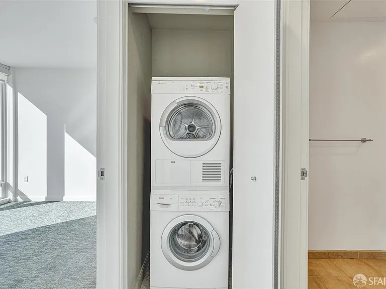 425 1st St #3605 — Photo 16