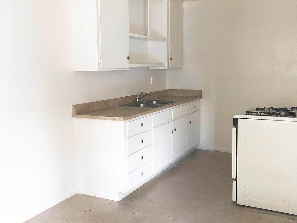 1st image of 1377 Abbey Ln APT 2