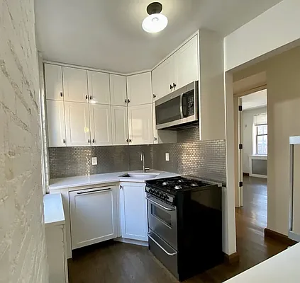 Rented by Douglas Elliman | media 16