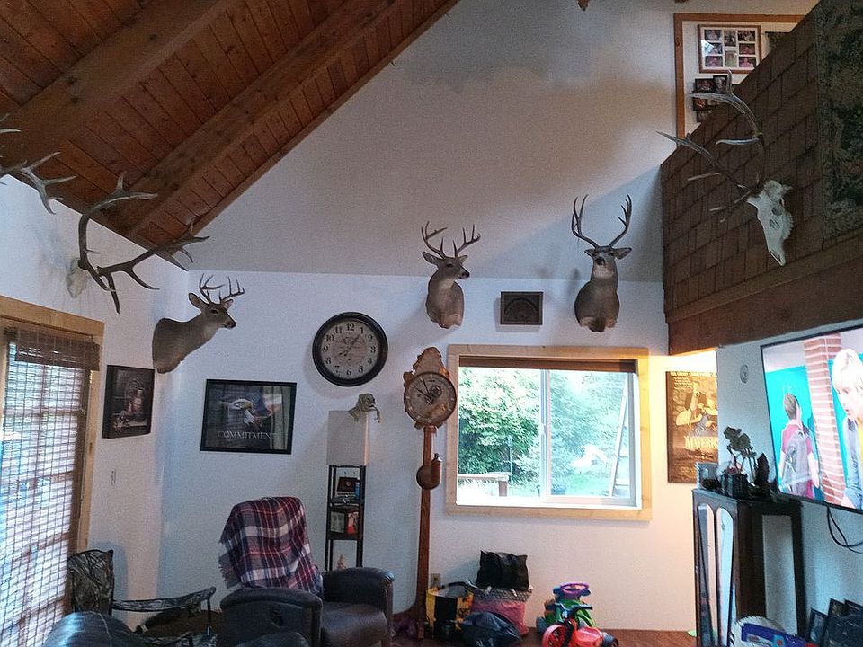2nd image of 3050 Kalama River Rd