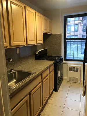 Rented by Chana Ofek, LREB | media 2