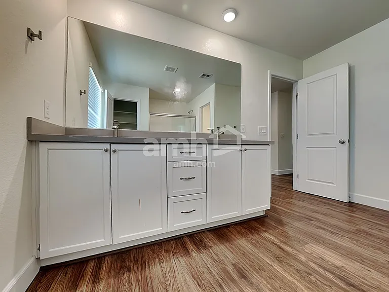 6035 Schmidt St — Photo 12