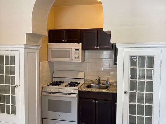 4th image of 12039 Edgewater Dr APT 301