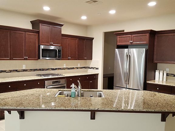 2nd image of 3416 Carmelita Ave