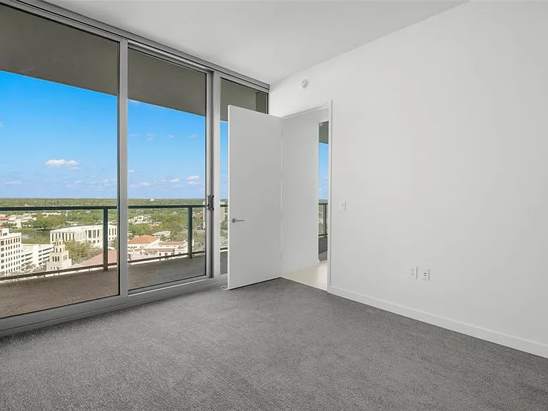 400 Central Ave #1709 — Photo 35